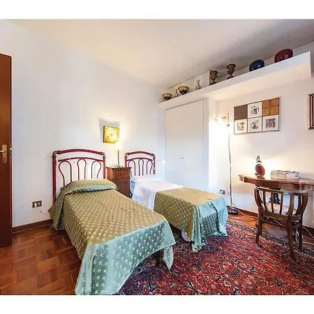 Two-bedroom In Rm Appartement
